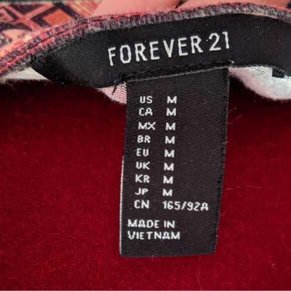 Forever 21 Aztec Tribal Flowy Dress Size Medium - Picture 5 of 5